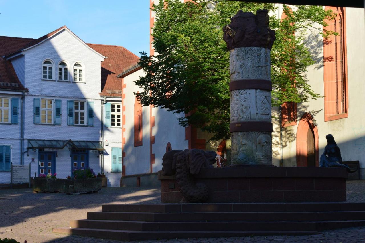 Burgmannenhaus Hotell Steinau an der Straße Exteriör bild